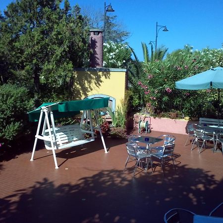 Hotel Abbaruja Olbia Kültér fotó
