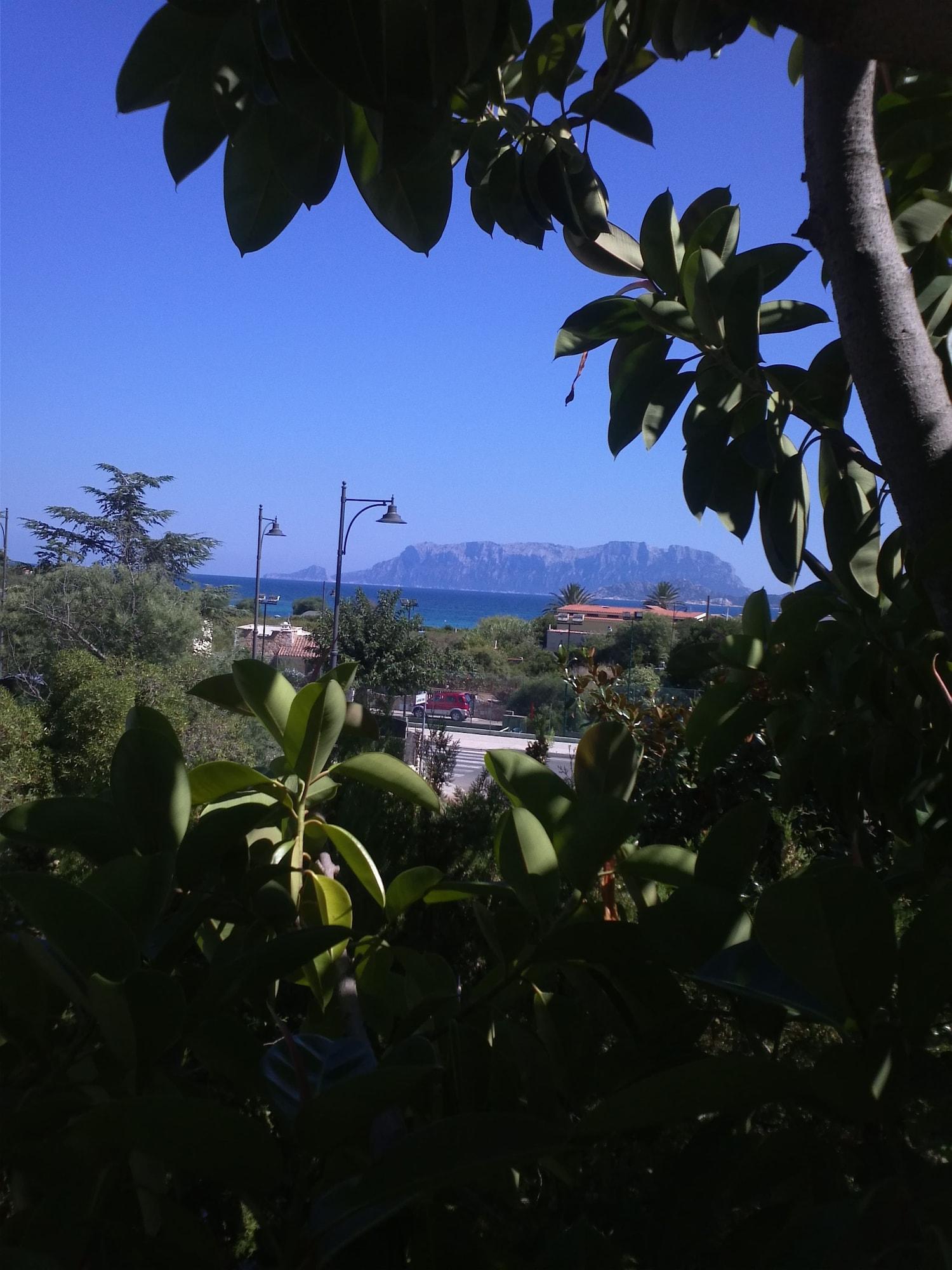 Hotel Abbaruja Olbia Kültér fotó