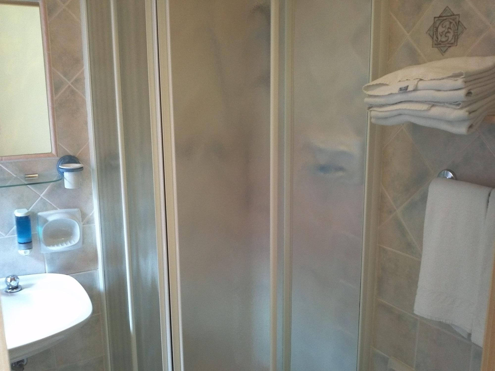 Hotel Abbaruja Olbia Kültér fotó