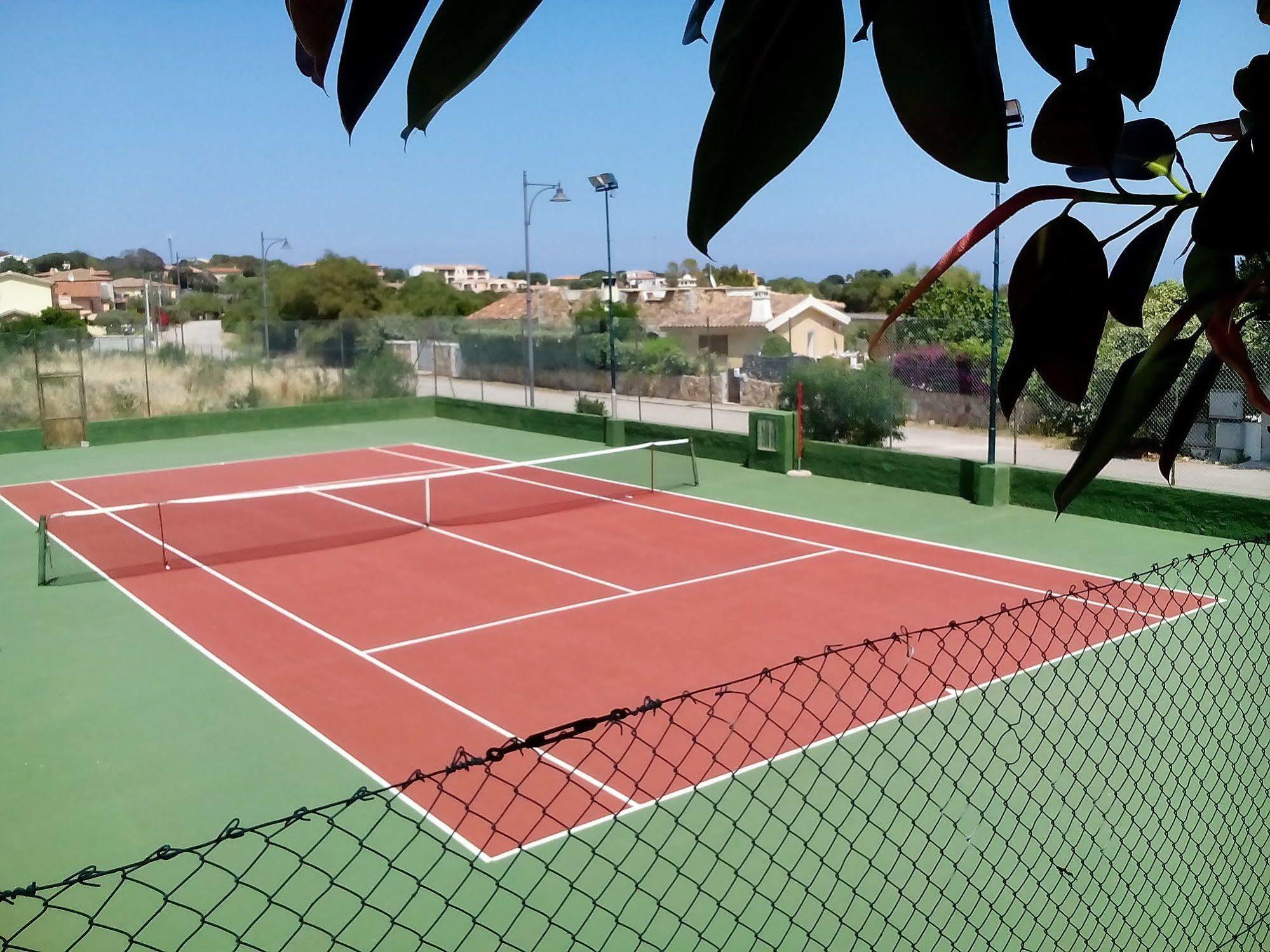 Hotel Abbaruja Olbia Kültér fotó