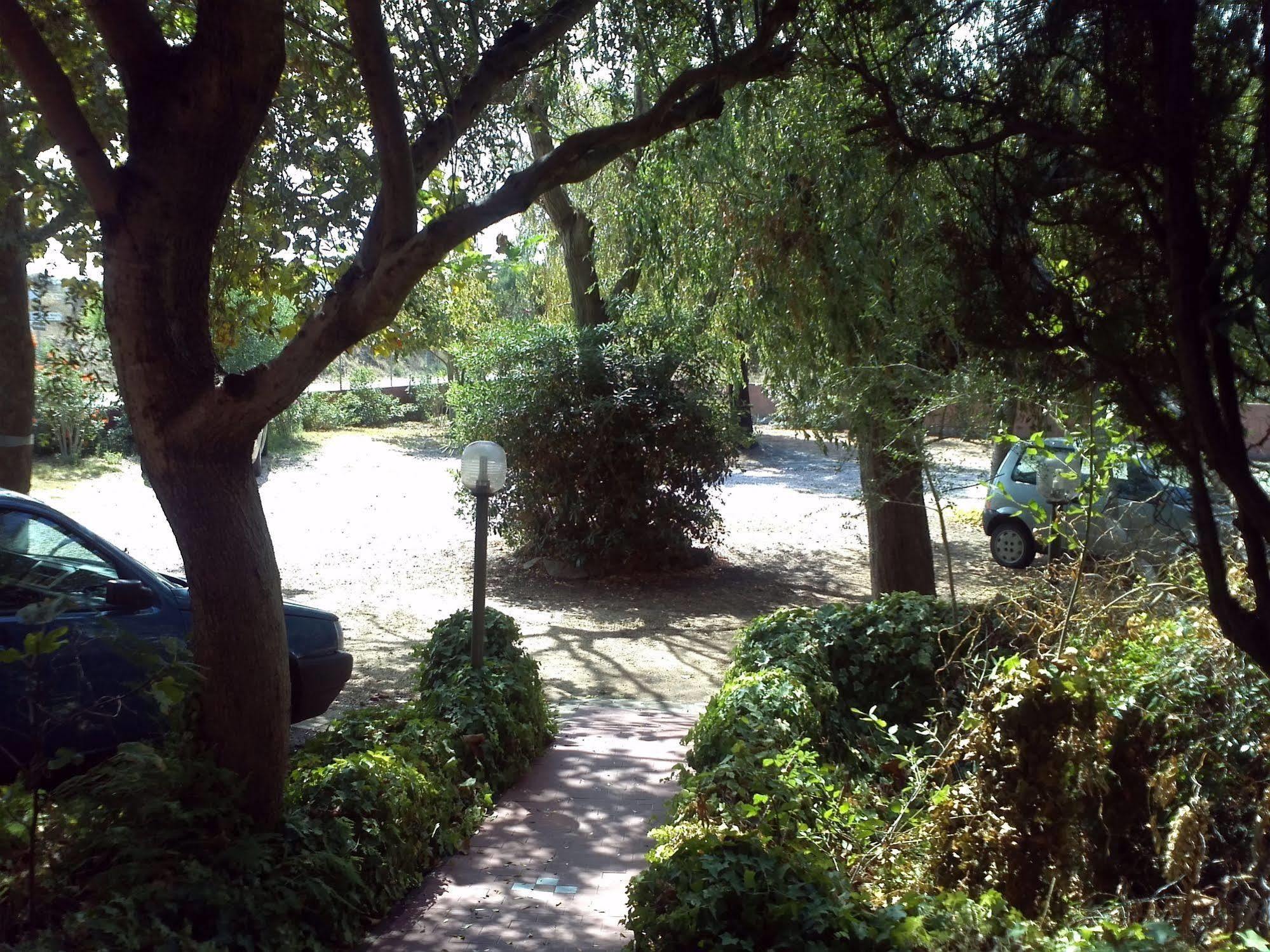 Hotel Abbaruja Olbia Kültér fotó