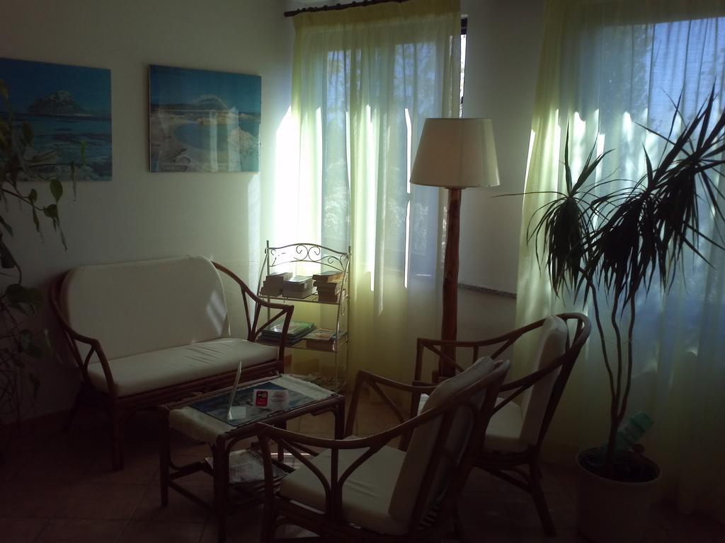 Hotel Abbaruja Olbia Kültér fotó